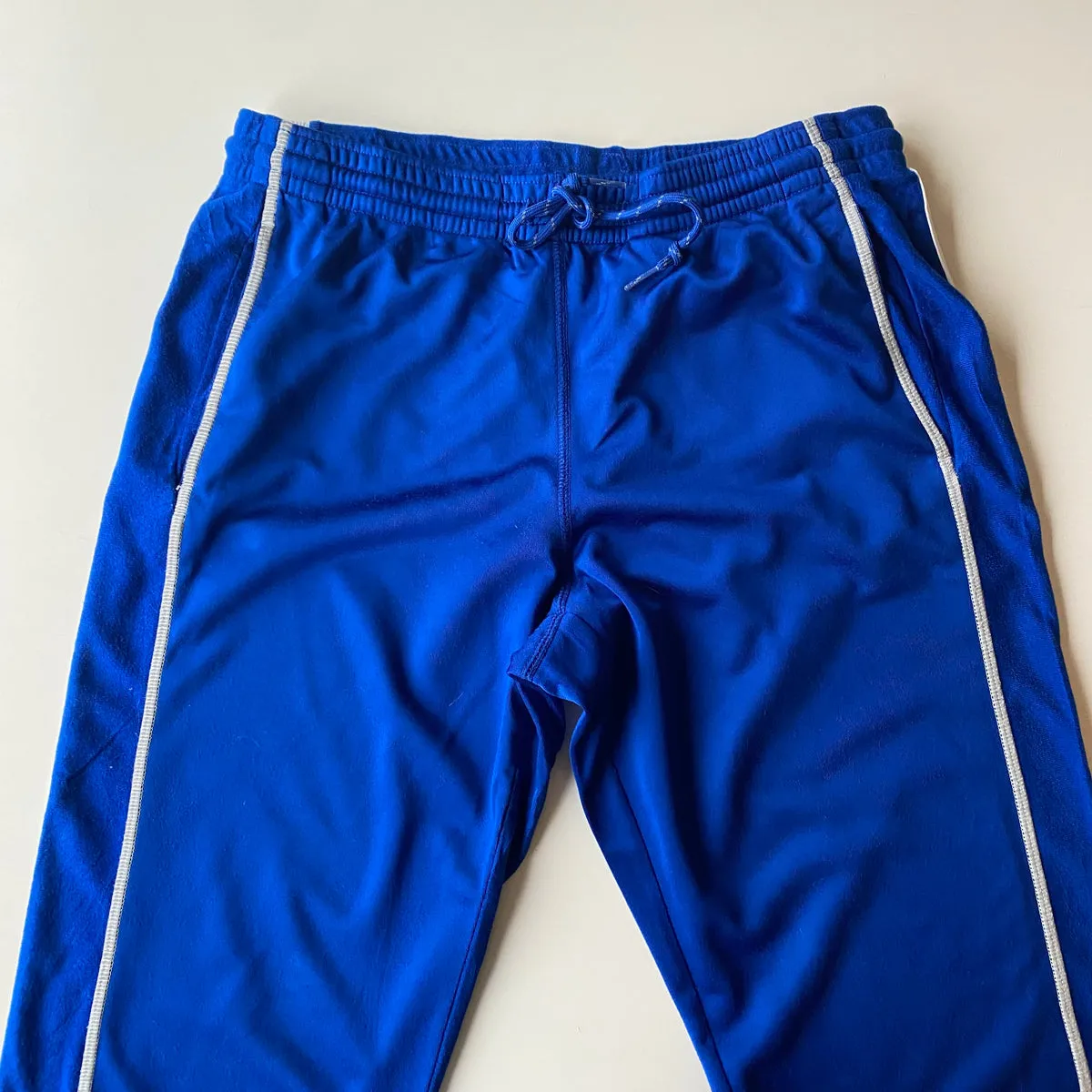 Adidas joggers (M)