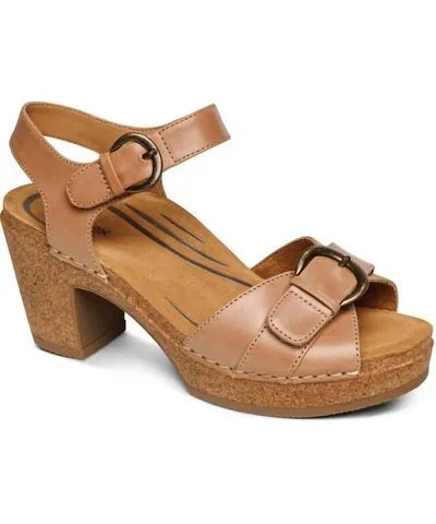 Aetrex Tory Heels In Camel