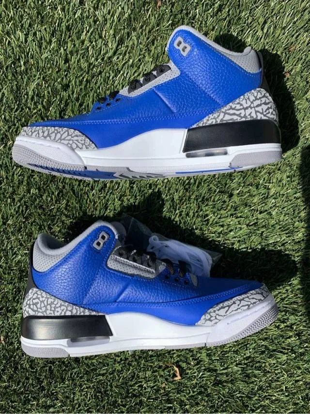 Air Jordan 3 Retro Varsity Royal