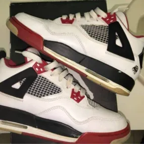 Air Jordan 4 Fire Red