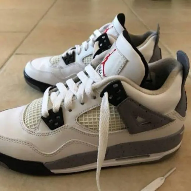 Air Jordan 4 "cement"