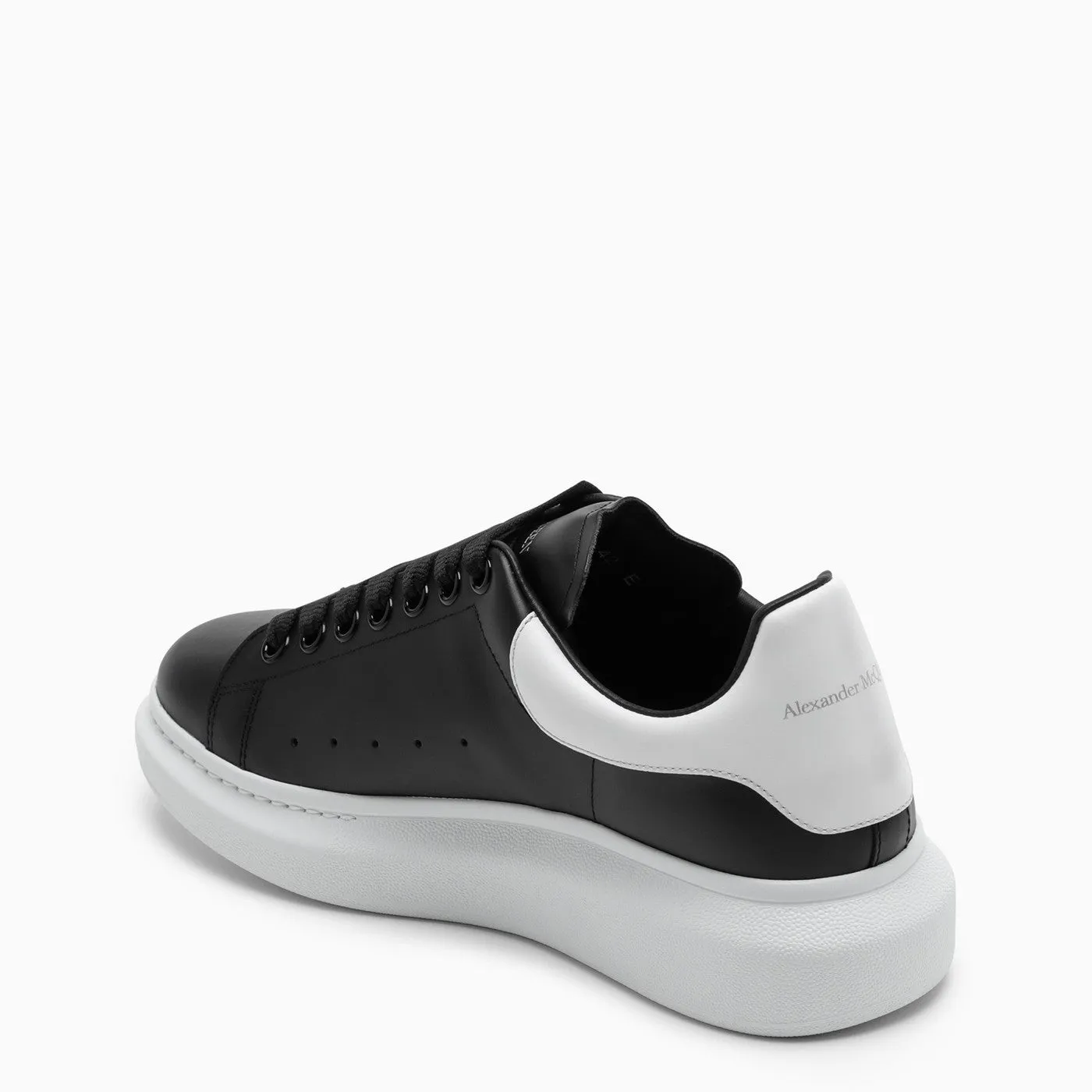 Alexander McQueen    Alexander Mc Queen Black/White Oversized Sneakers