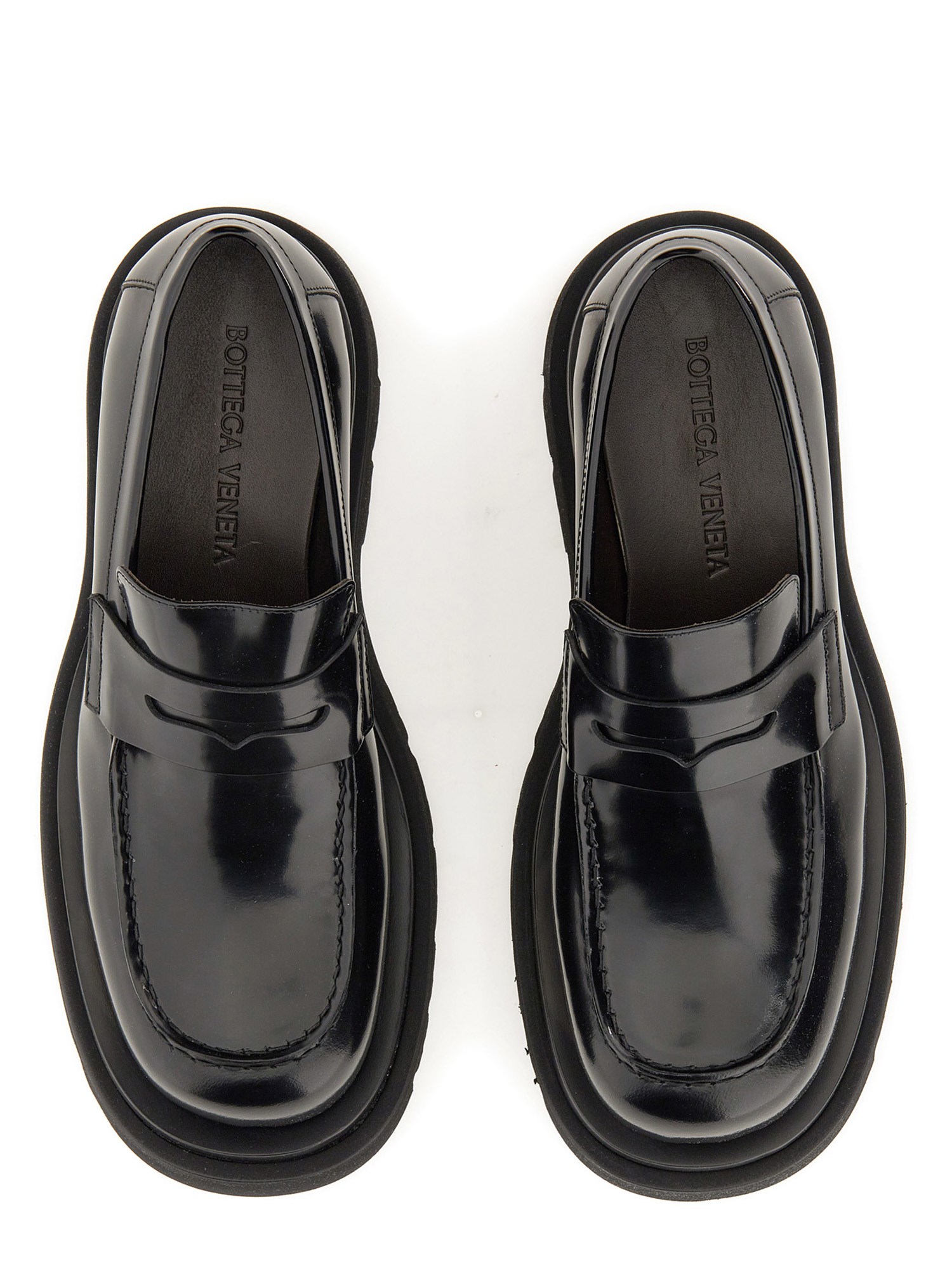 BOTTEGA VENETA    LEATHER LUG LOAFER