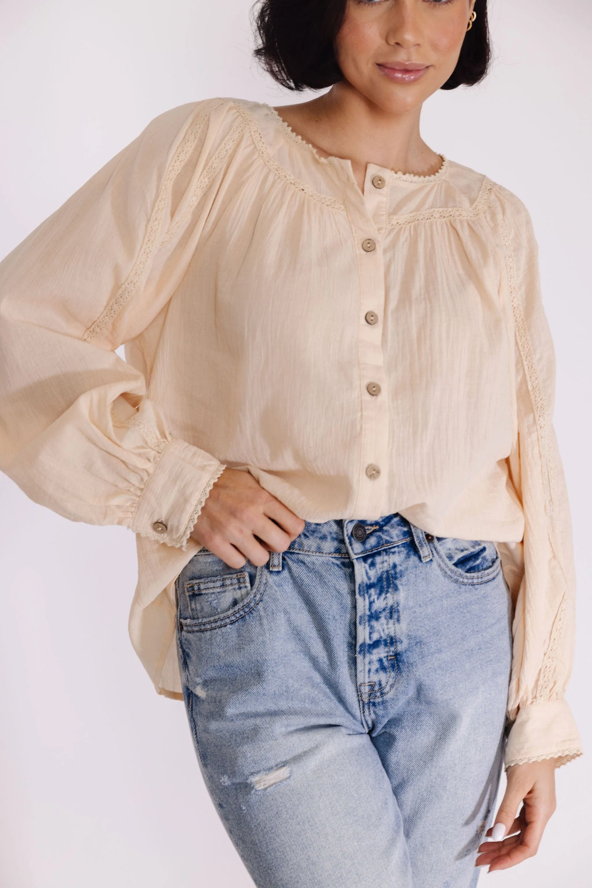 Desiree Blouse in Natural