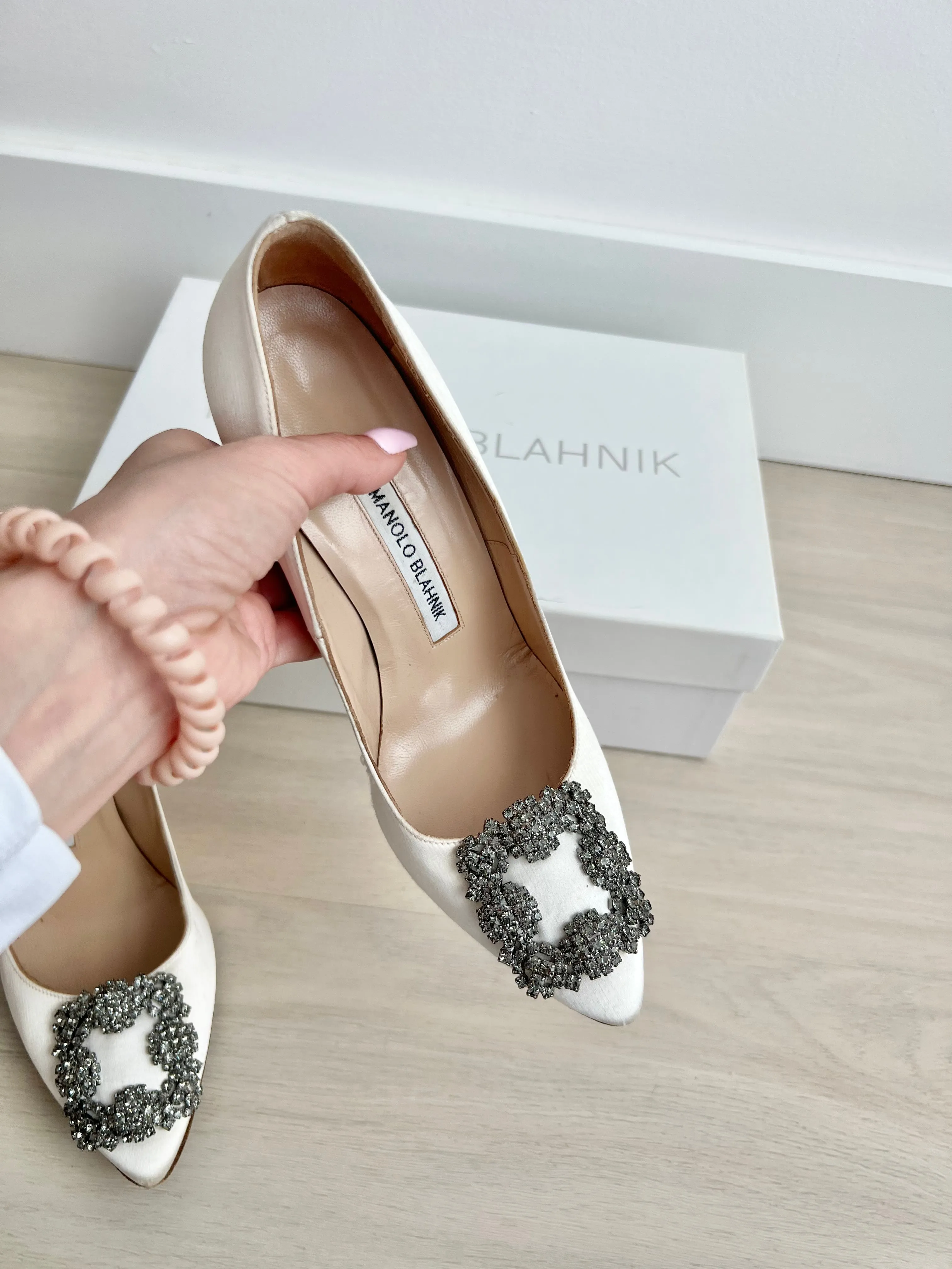 Manolo Blahnik Hangisi Heels