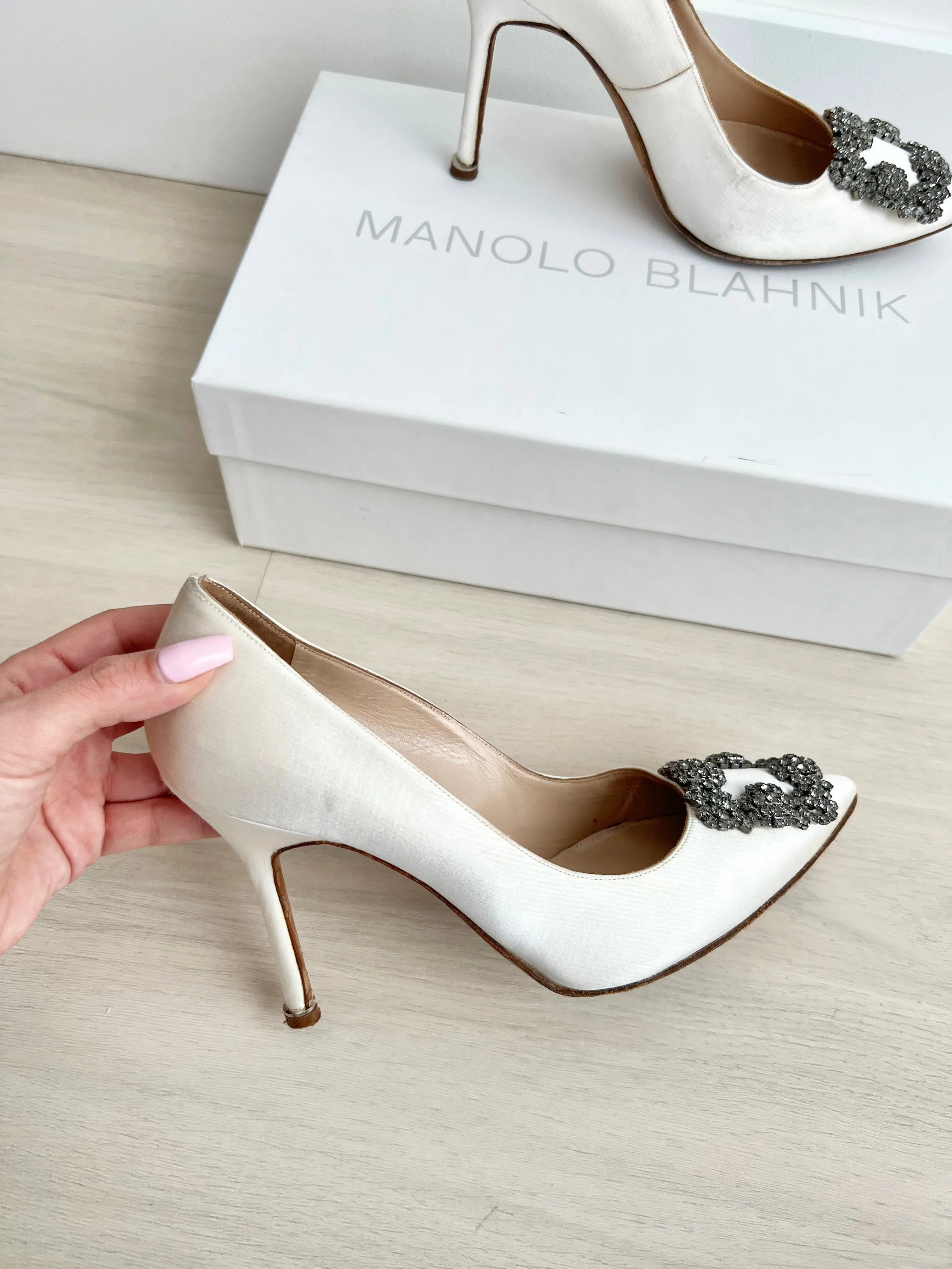 Manolo Blahnik Hangisi Heels