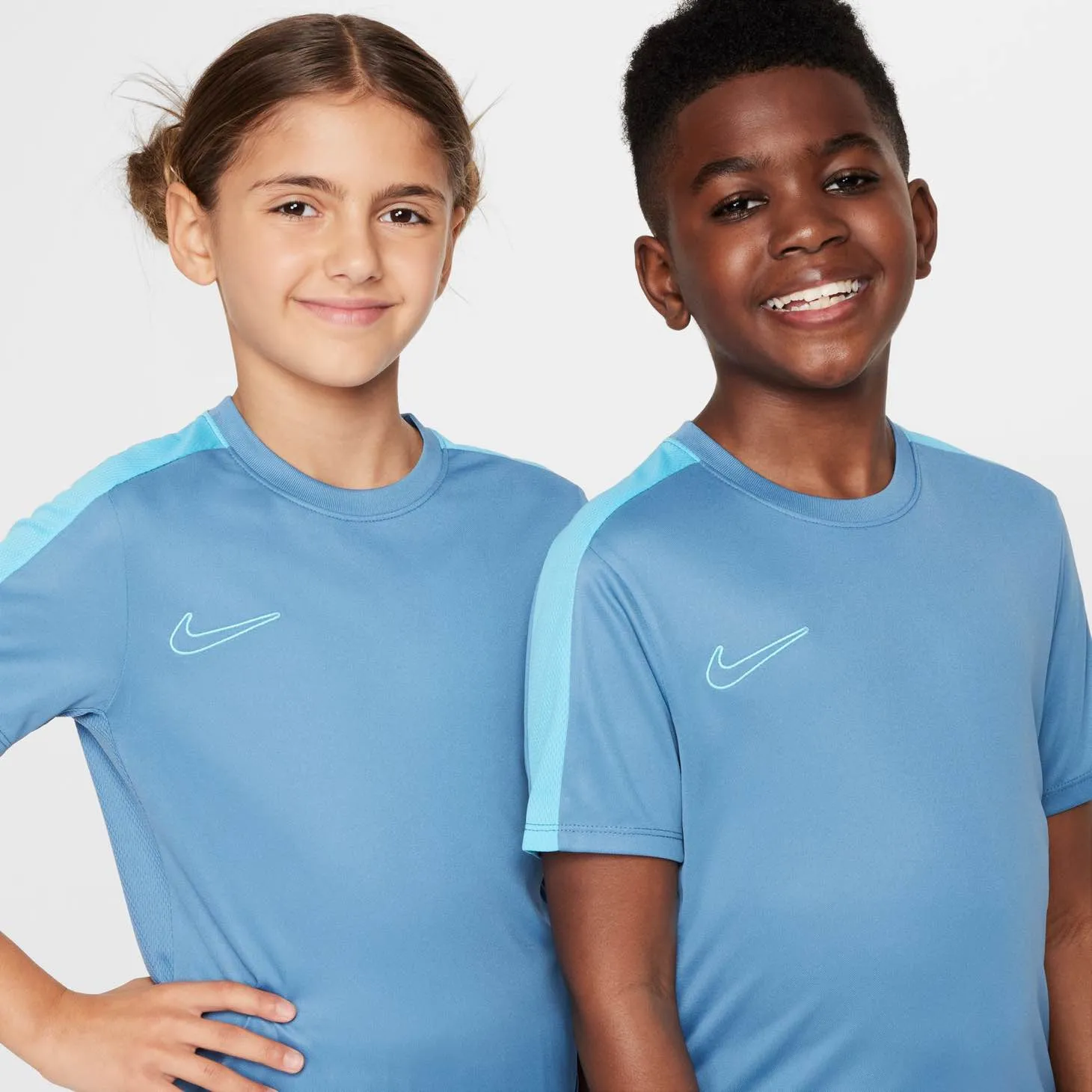 Nike Dri-FIT Academy23 Youth