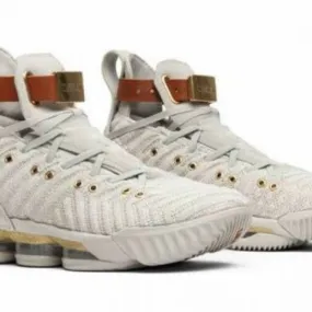 Nike WMNS LeBron 16 HFR