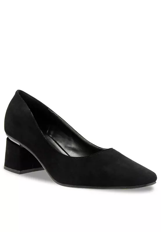 NOVENI Noveni Round Toe Heels