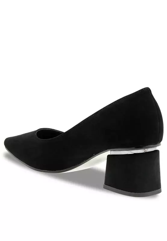 NOVENI Noveni Round Toe Heels