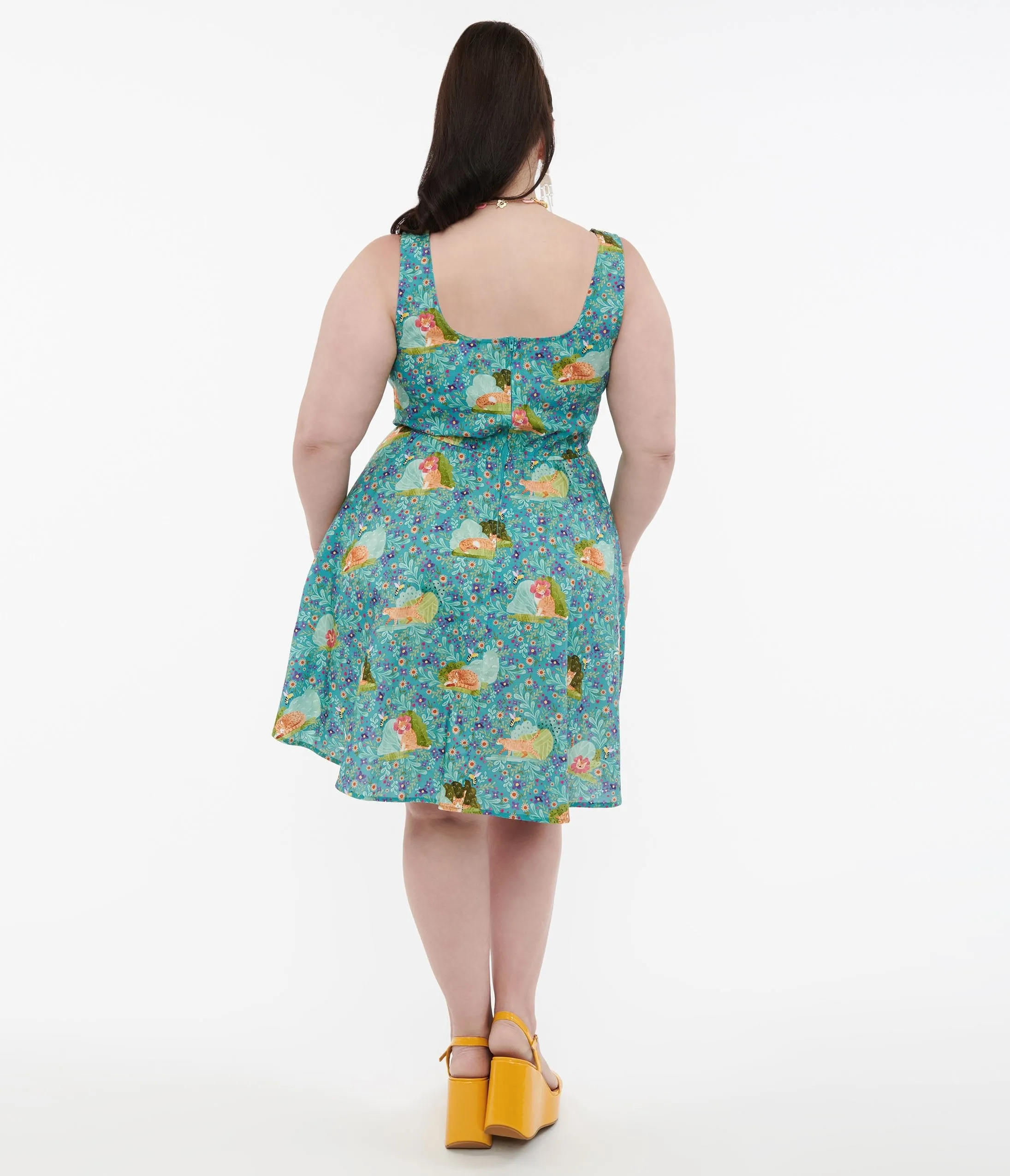 Retrolicious Plus Size 1950s Blue Cat Leaf Print Cotton Skater Dress