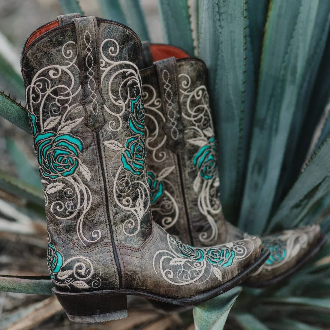 Turquoise Rose Inlayed Women's Cowgirl Boots (M50032)