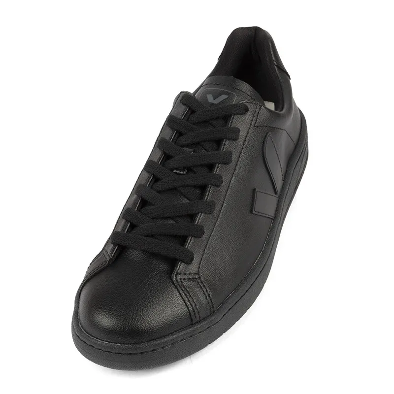 Veja URCA CLW Full Black Sneaker