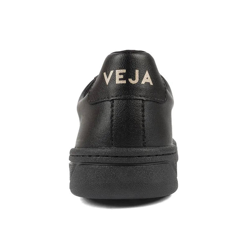 Veja URCA CLW Full Black Sneaker