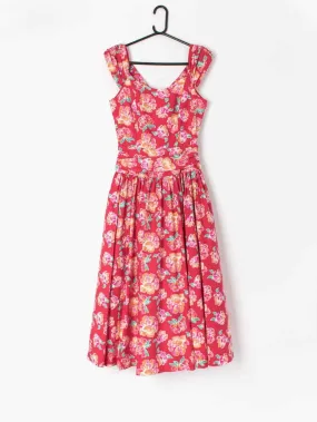 Vintage Laura Ashley dress in red with large floral print – UK 10