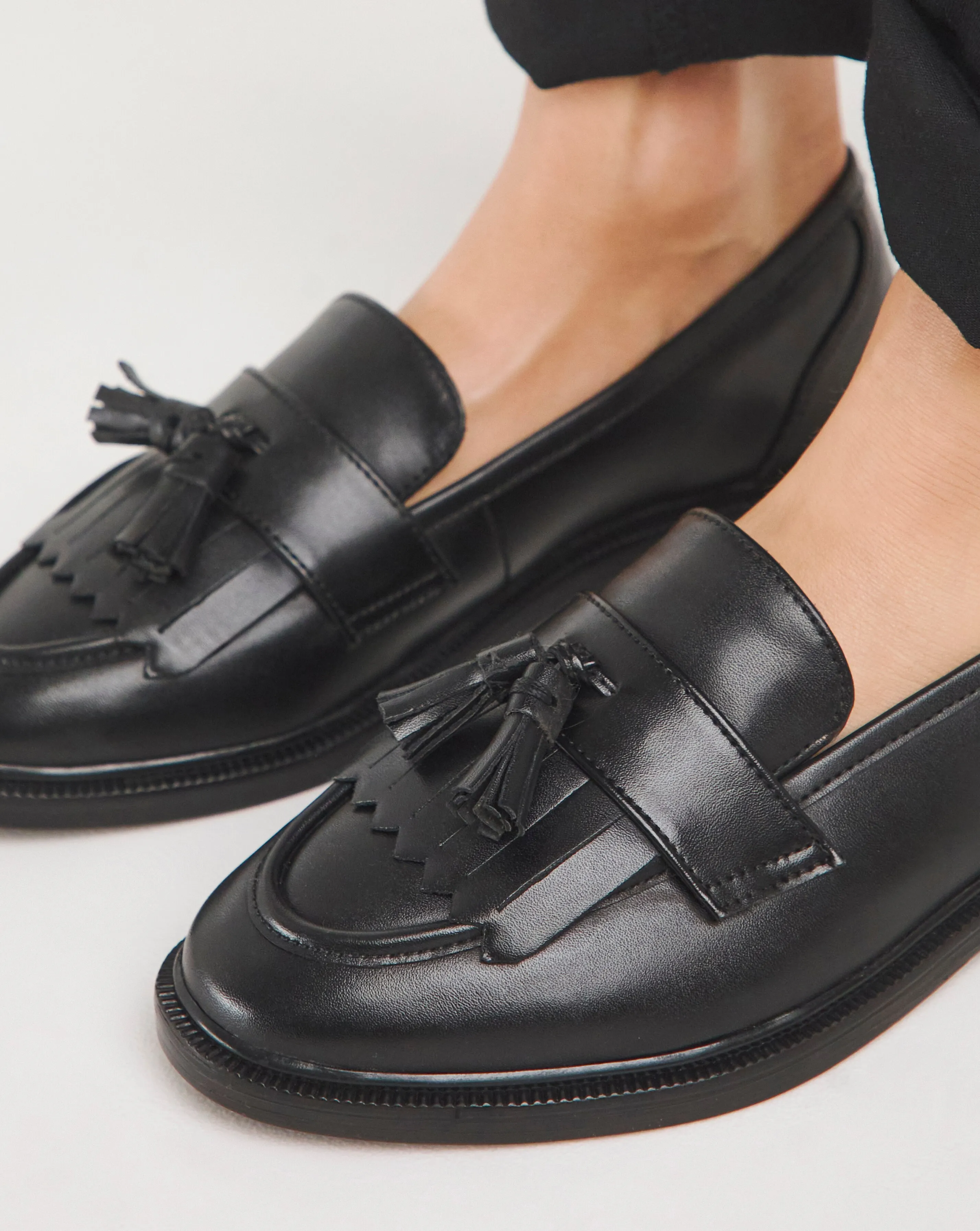 Viola Classic Tassle Loafer Wide E Fit